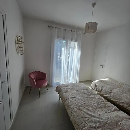 Nyaraló La Jonquiere Hyper Centre Les Mathes