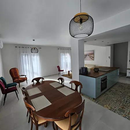 La Jonquière Hyper Centre Hébergement de vacances Les Mathes