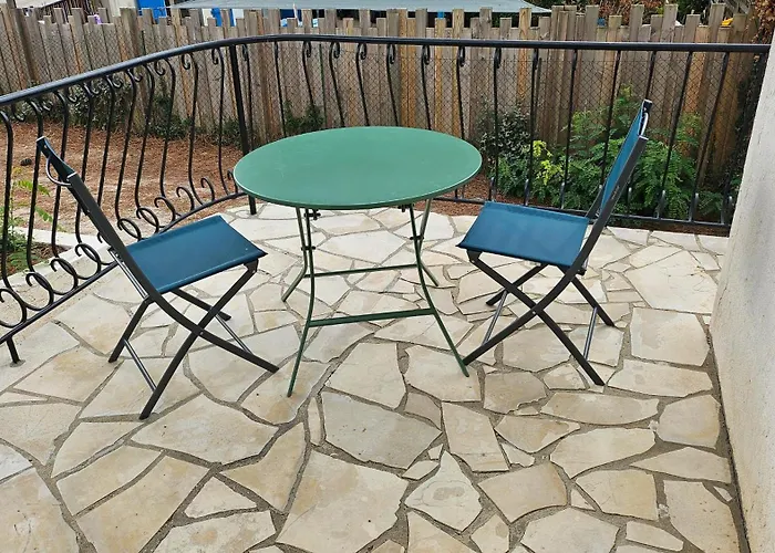 La Jonquiere Hyper Centre *